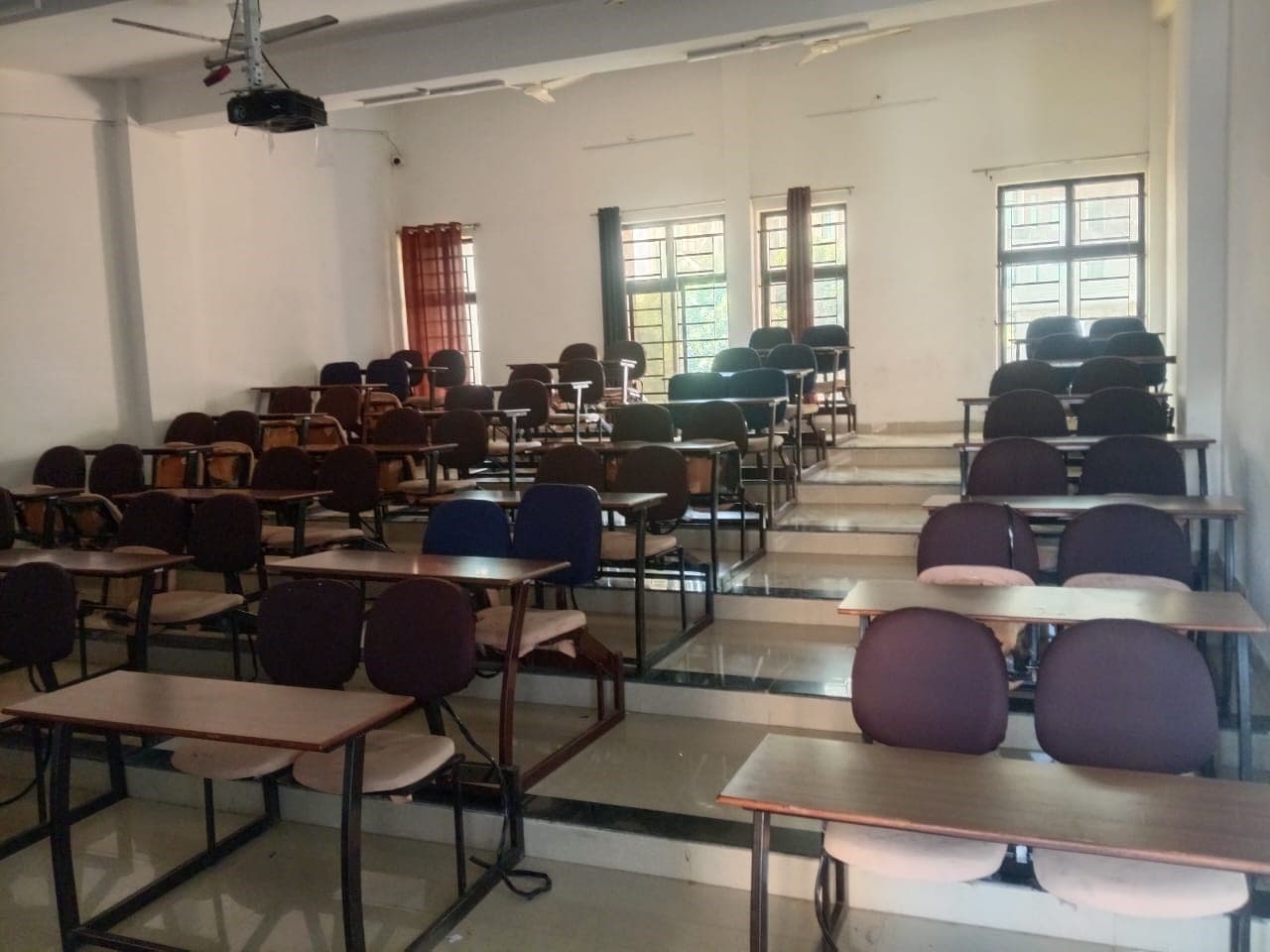 SAGE University Bhopal Academic Building photo 12